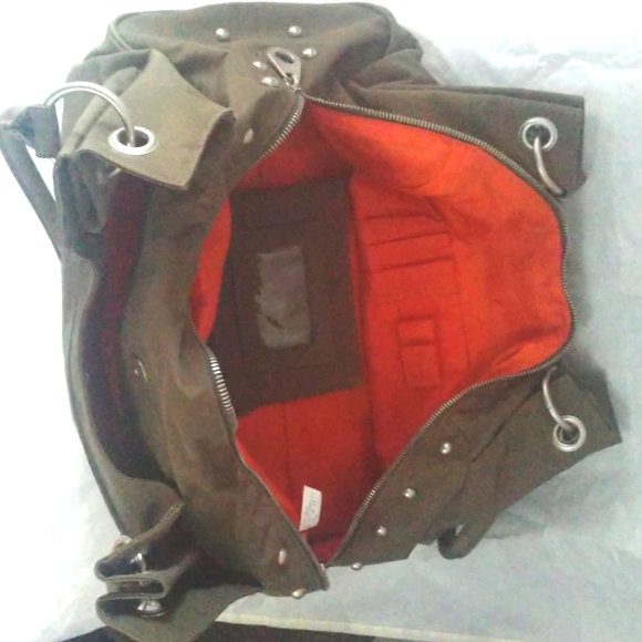 Baggallini Valencia olive nylon travel handbag tote - Picture 3 of 5